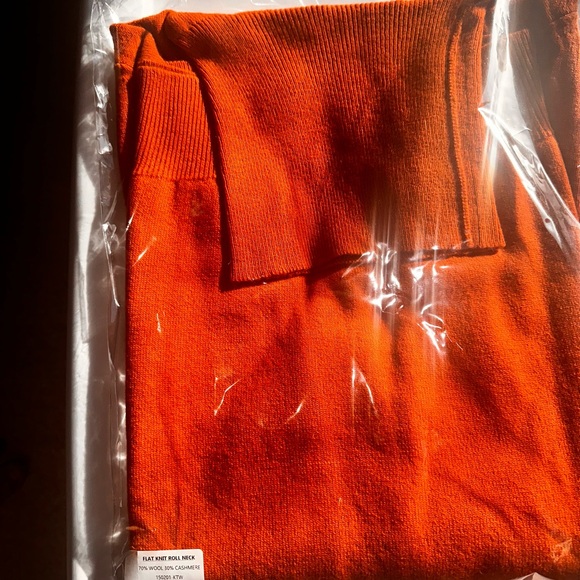 NWT - 40Colori Italy Cashmere T-Neck Sweater - Picture 4 of 4